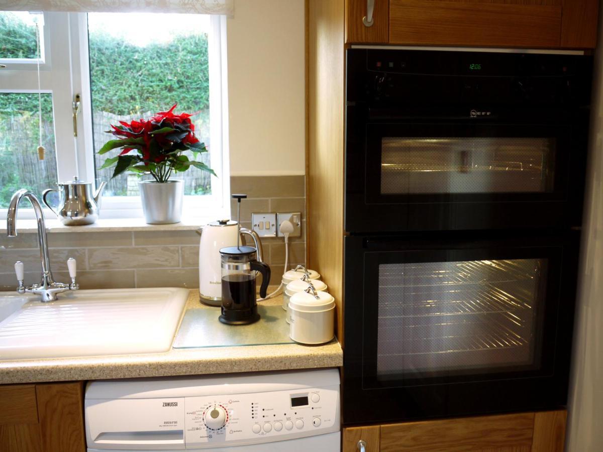 Cosy Stone Cottage, The Bungalow Perrotts Brook Cirencester Luaran gambar