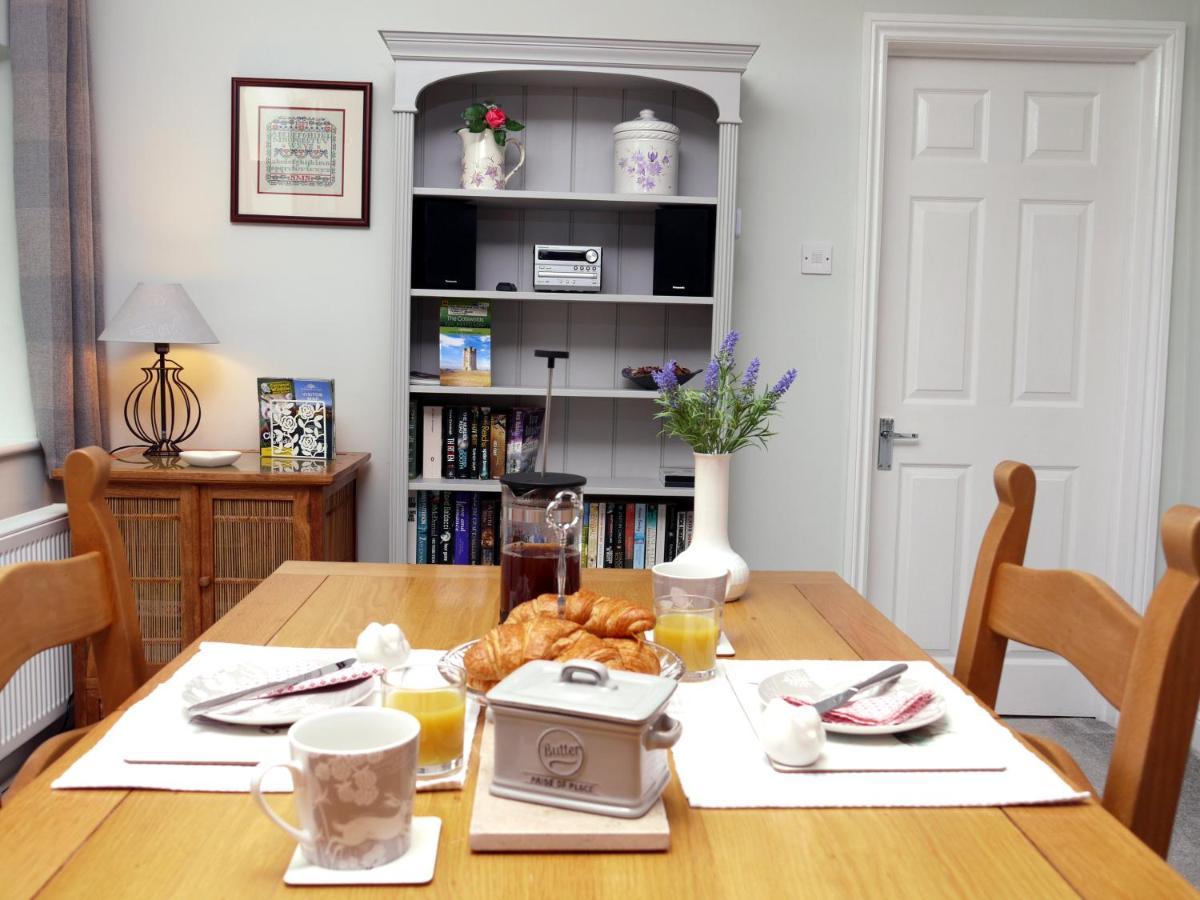 Cosy Stone Cottage, The Bungalow Perrotts Brook Cirencester Luaran gambar
