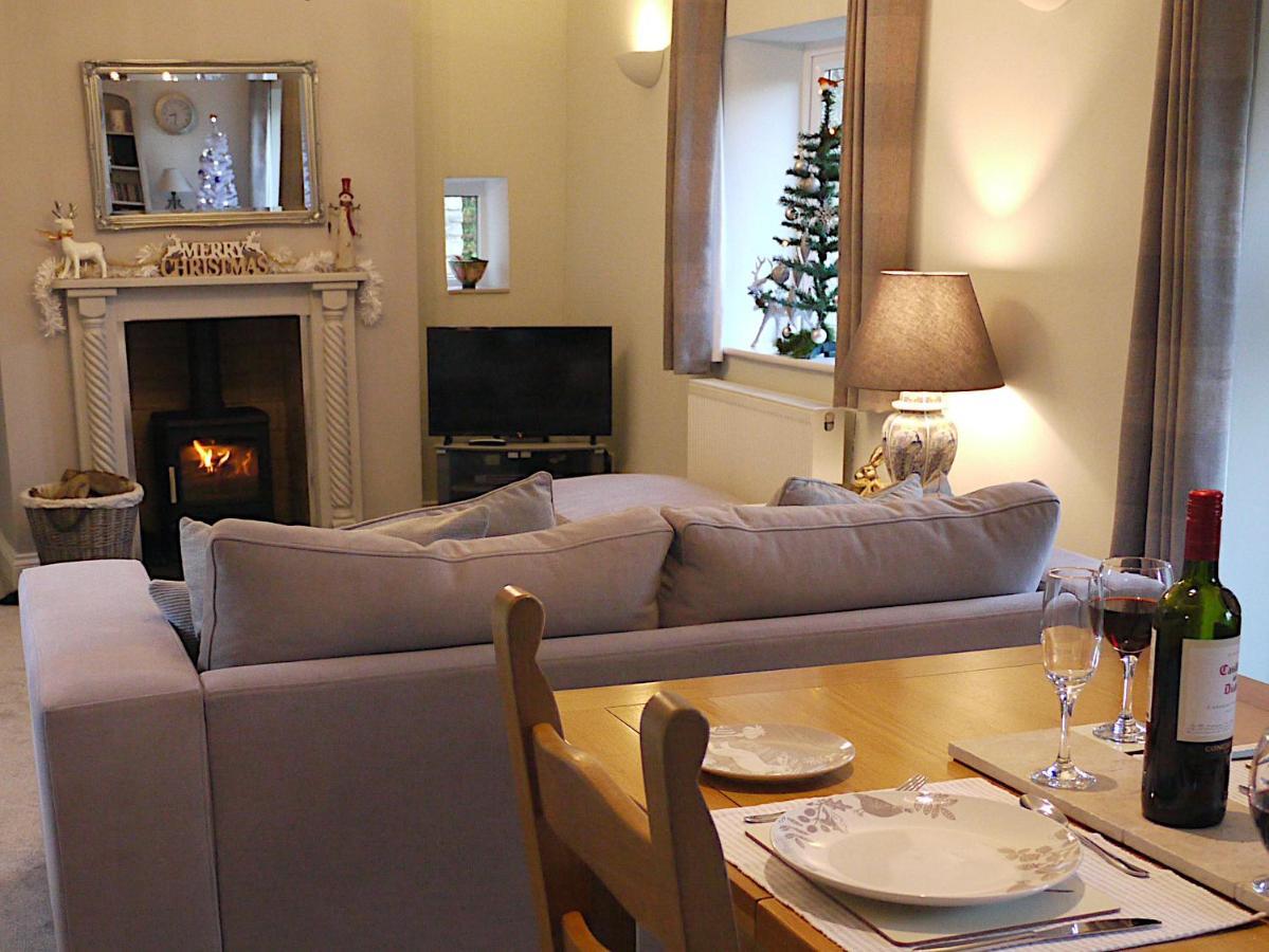 Cosy Stone Cottage, The Bungalow Perrotts Brook Cirencester Luaran gambar